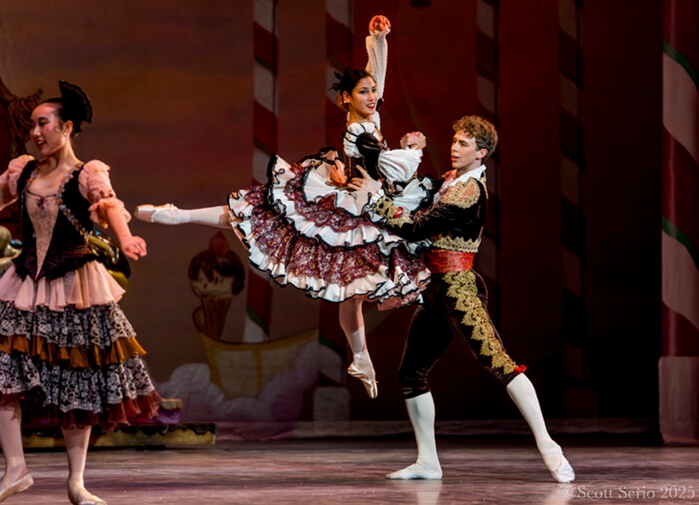 Review: Philadelphia Ballet's Holiday Staple The Nutcracker Returns to the Academy of Music Review: Philadelphia Ballet's Holiday Staple The Nutcracker Returns to the Academy of Music Image
