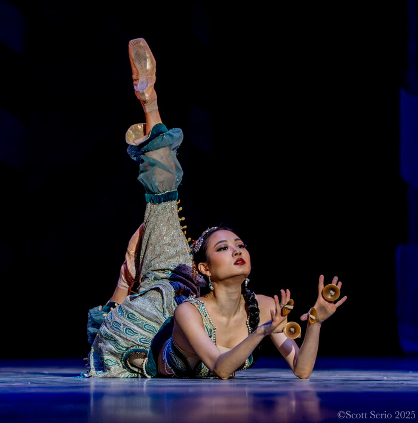 Review: Philadelphia Ballet's Holiday Staple The Nutcracker Returns to the Academy of Music Review: Philadelphia Ballet's Holiday Staple The Nutcracker Returns to the Academy of Music Image