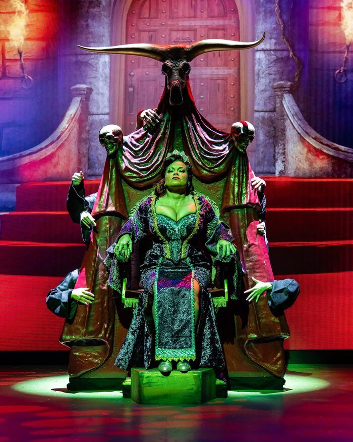 Photos: Laguna Playhouse's A SNOW WHITE CHRISTMAS  Image