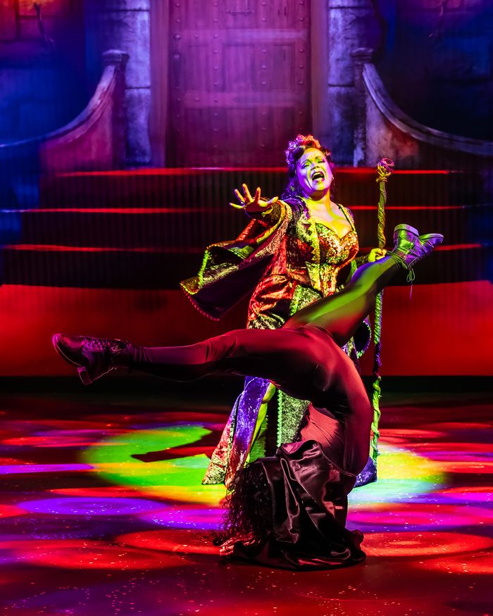 Photos: Laguna Playhouse's A SNOW WHITE CHRISTMAS  Image