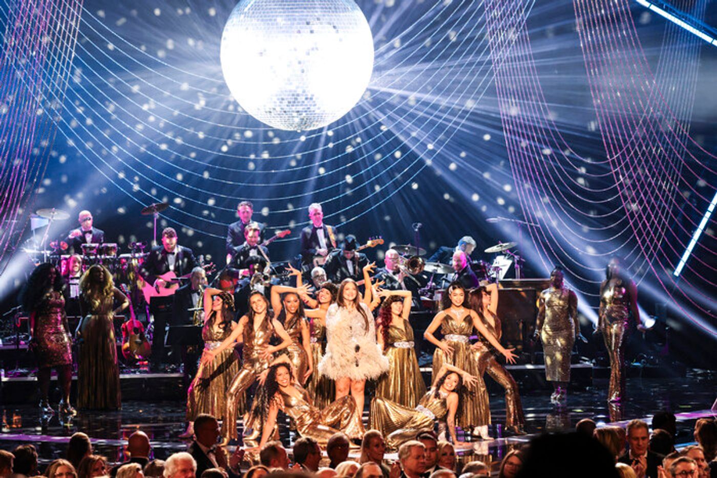 Photos: Laura Osnes, Michael Crawford & More at the 2025 Kennedy Center Honors Photos: Laura Osnes, Michael Crawford & More at the 2025 Kennedy Center Honors Image