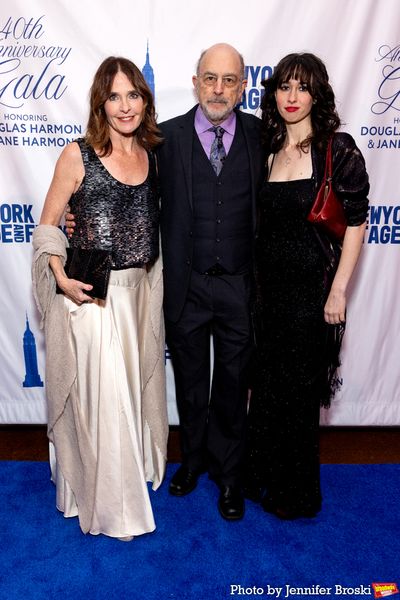 Sheila Kelley, Richard Schiff, Ruby Schiff Photo