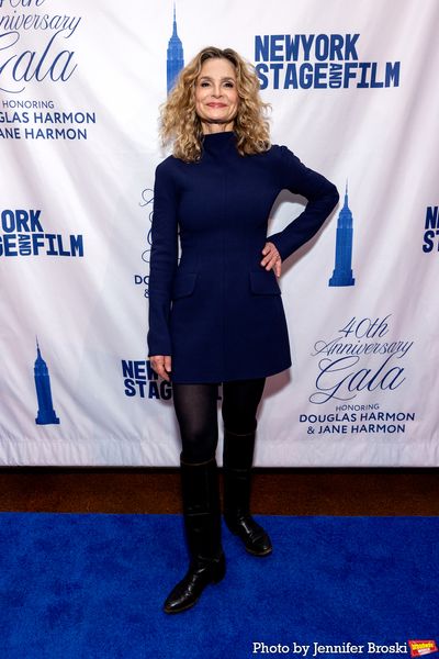 Kyra Sedgwick Photo
