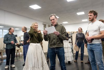 Denise Gough, Billy Crudup, Joshua Hill, and company Photo