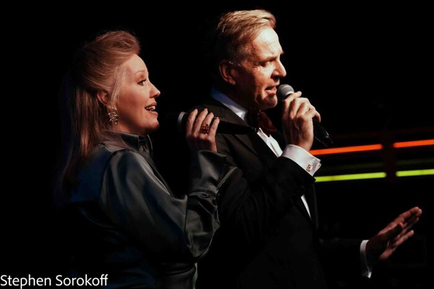 Review: 'WE LOVE THE WINTER WEATHER - An Excellent Weather Outlook at Birdland  Image