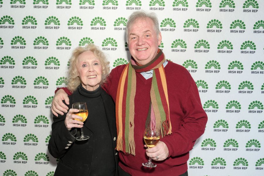 Photos: IT'S A WONDERFUL LIFE Celebrates Opening Night at Irish Rep Image