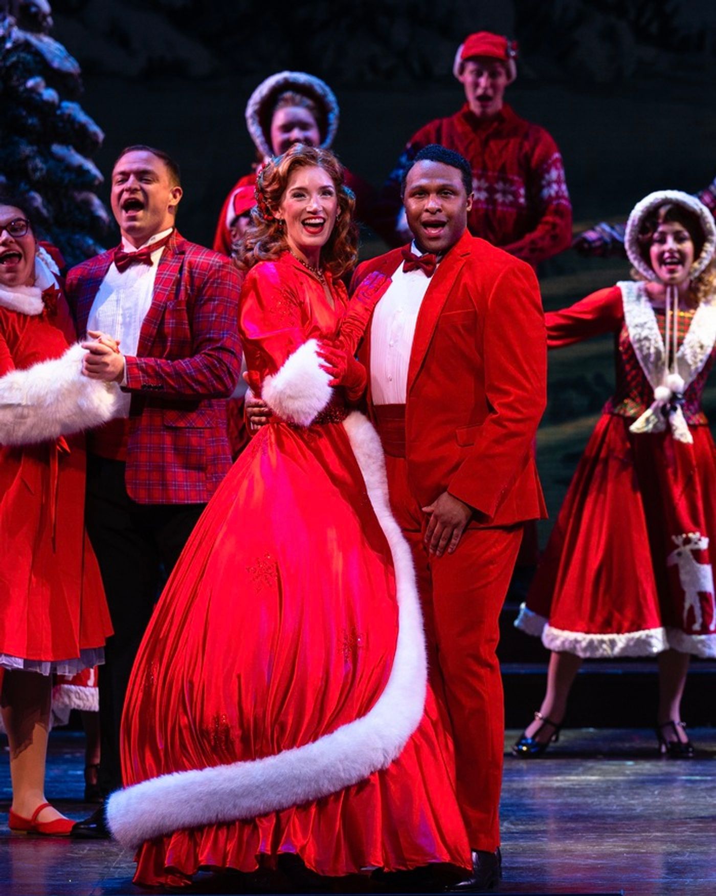 Photos: IRVING BERLIN’S WHITE CHRISTMAS Returns To Theatre Under The Stars  Image
