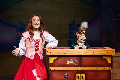 Hope Dawe and Basil Brush Photo
