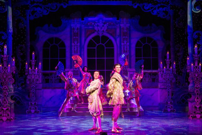 Photos: CINDERELLA Pantomime at the Richmond Theatre — photo 15 of 19