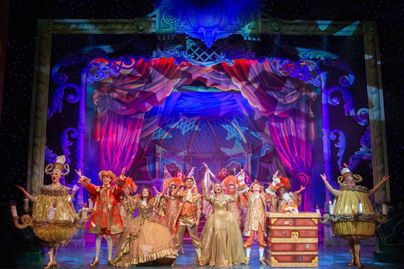 Photos: CINDERELLA Pantomime at the Richmond Theatre Photos: CINDERELLA Pantomime at the Richmond Theatre Image