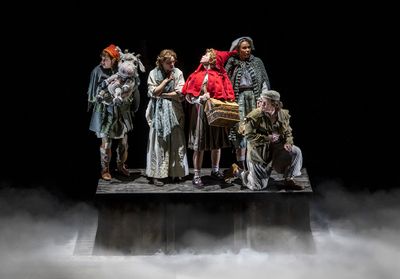 Jo Foster, Katie Brayben, Gracie McGonigal, Chumisa Dornford-May and Jamie Parker Photo