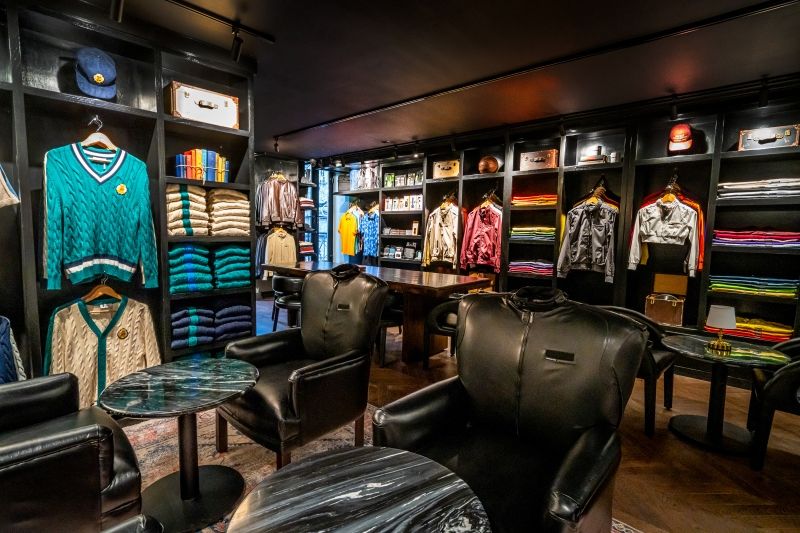 MEMBERS ONLY Bar Lounge and Showroom-New and Noteworthy in NYC Image