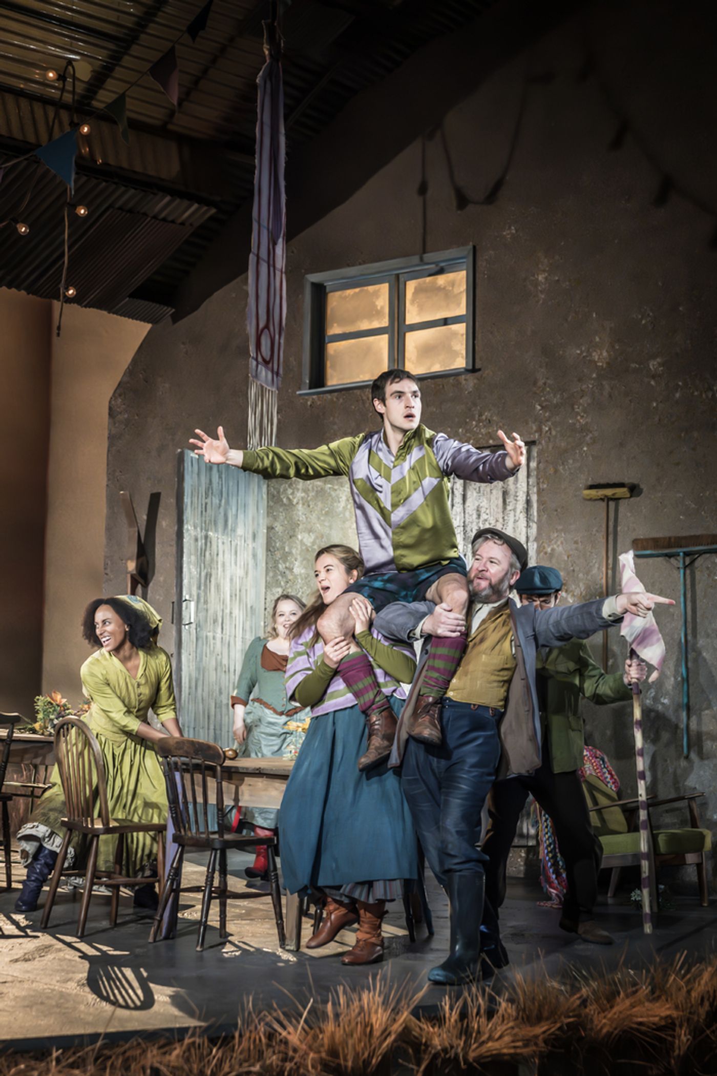 Photos: THE PLAYBOY OF THE WESTERN WORLD is Now Playing at the National Theatre  Image