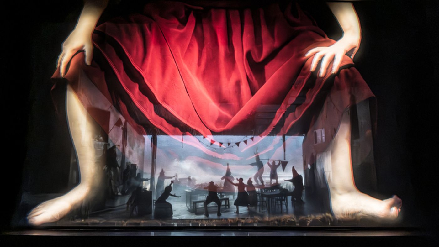 Photos: THE PLAYBOY OF THE WESTERN WORLD is Now Playing at the National Theatre  Image