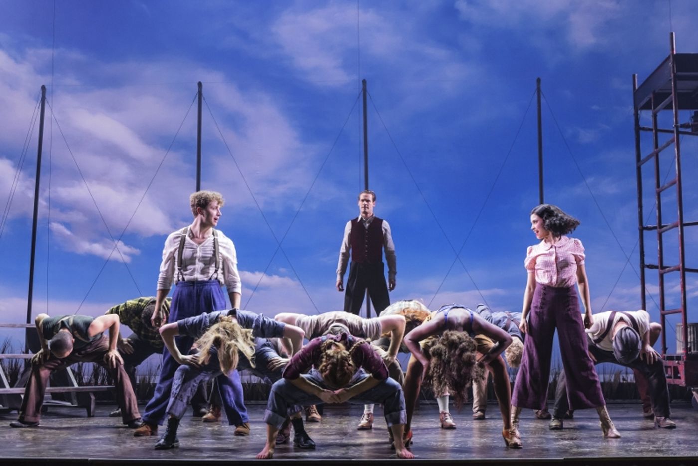 Review: WATER FOR ELEPHANTS at The National Theatre  Image