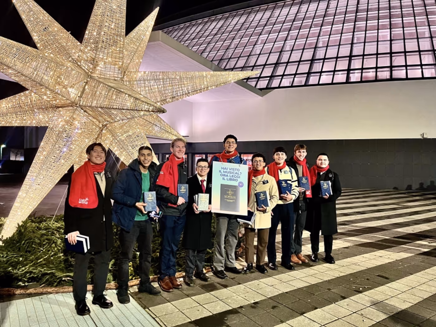 Review: THE BOOK OF MORMON al Teatro Arcimboldi Milano Review: THE BOOK OF MORMON al Teatro Arcimboldi Milano Image