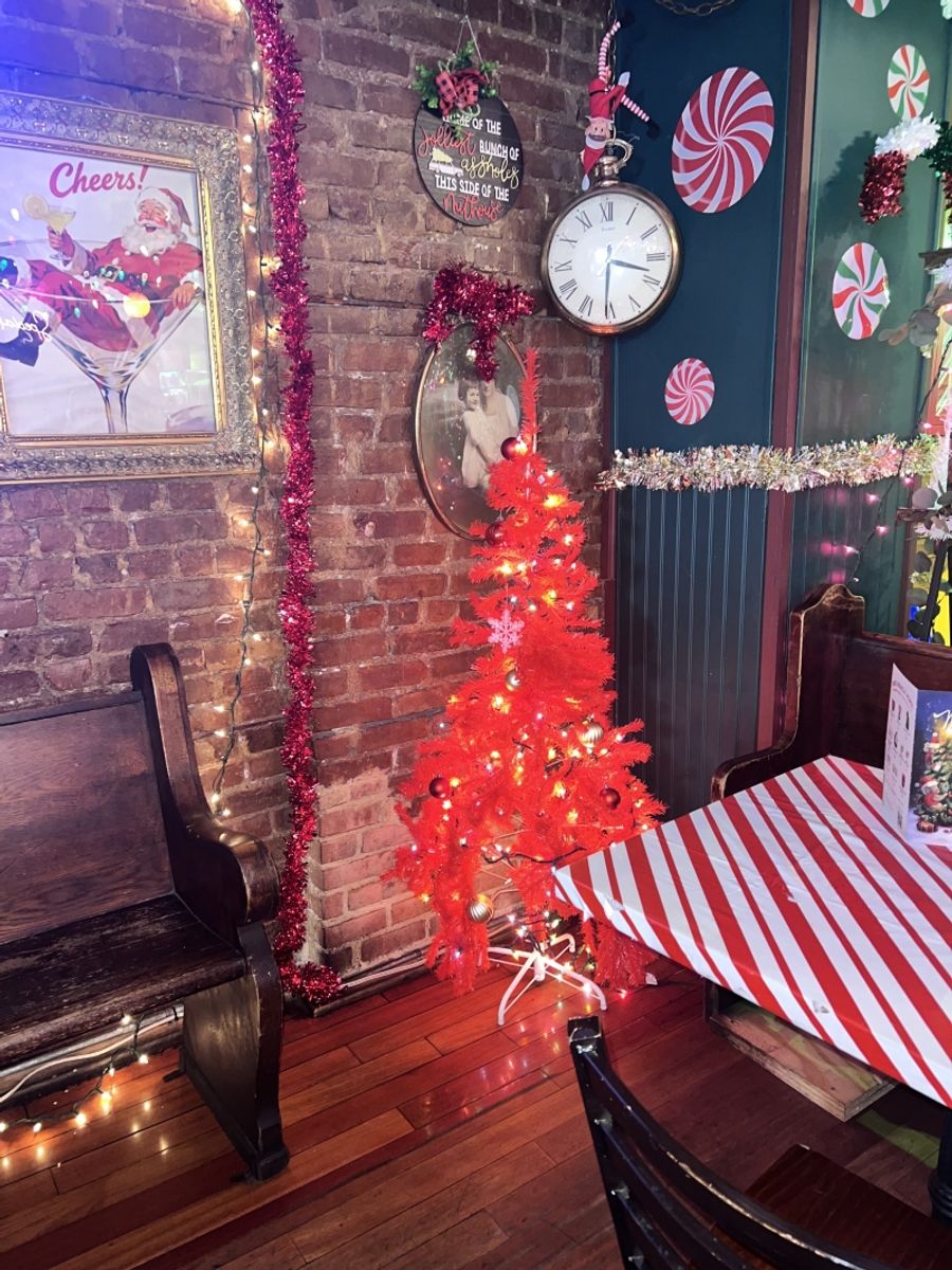 Review: Miracle Cocktail Bar Pops Up At Someday in Brooklyn Image