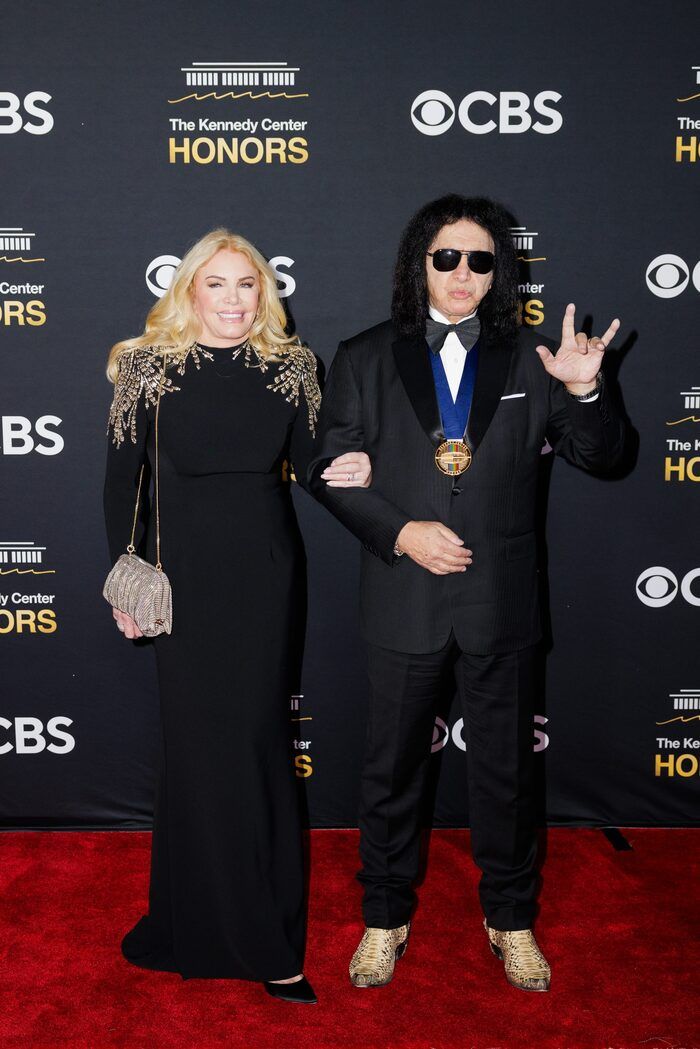 Photo: On the Red Carpet at the 2025 Kennedy Center Honors with Michael Crawford, Laura Osnes & More  Image