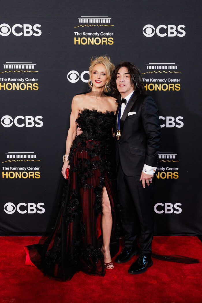 Photo: On the Red Carpet at the 2025 Kennedy Center Honors with Michael Crawford, Laura Osnes & More Photo: On the Red Carpet at the 2025 Kennedy Center Honors with Michael Crawford, Laura Osnes & More Image