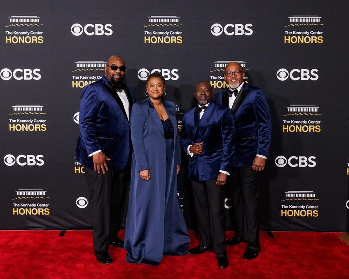 Photo: On the Red Carpet at the 2025 Kennedy Center Honors with Michael Crawford, Laura Osnes & More Photo: On the Red Carpet at the 2025 Kennedy Center Honors with Michael Crawford, Laura Osnes & More Image