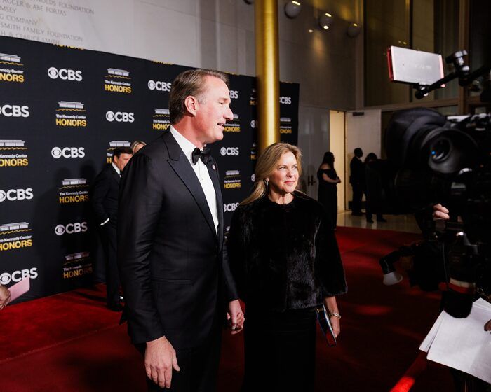 Photo: On the Red Carpet at the 2025 Kennedy Center Honors with Michael Crawford, Laura Osnes & More Photo: On the Red Carpet at the 2025 Kennedy Center Honors with Michael Crawford, Laura Osnes & More Image
