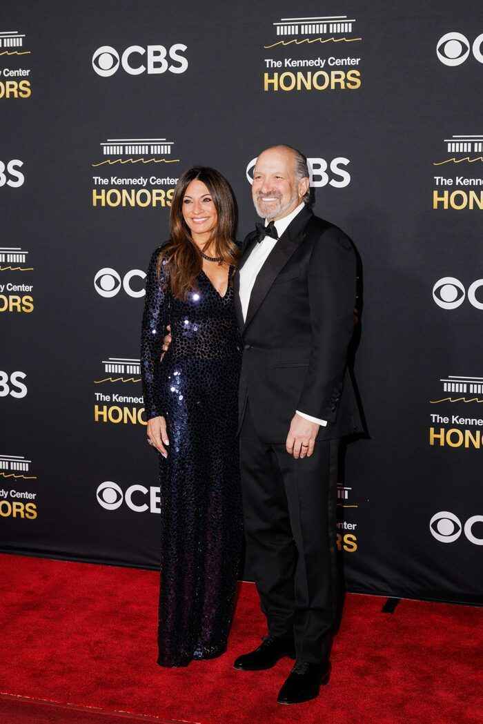 Photo: On the Red Carpet at the 2025 Kennedy Center Honors with Michael Crawford, Laura Osnes & More Photo: On the Red Carpet at the 2025 Kennedy Center Honors with Michael Crawford, Laura Osnes & More Image