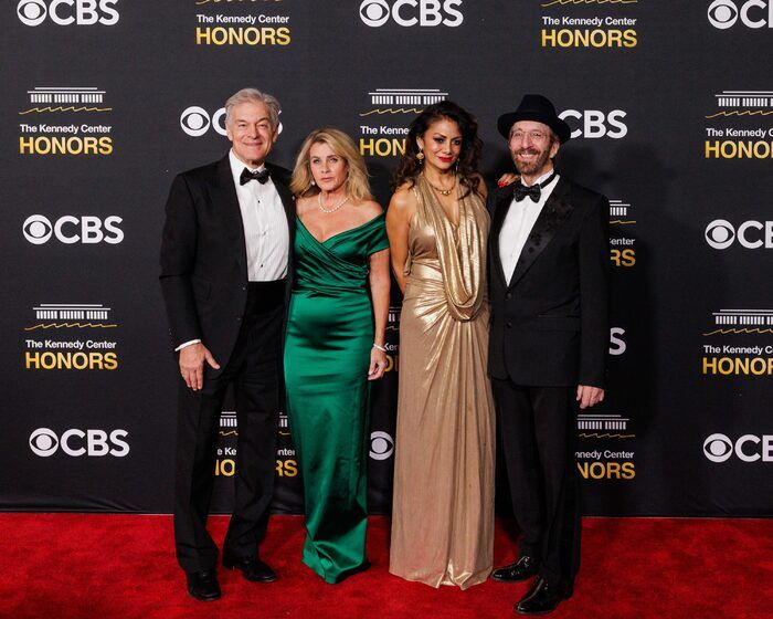 Photo: On the Red Carpet at the 2025 Kennedy Center Honors with Michael Crawford, Laura Osnes & More  Image