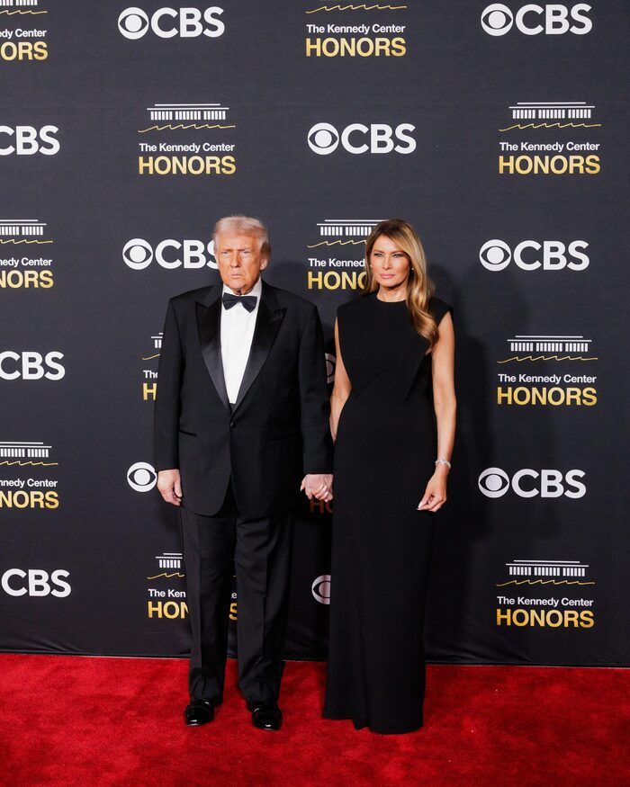Photo: On the Red Carpet at the 2025 Kennedy Center Honors with Michael Crawford, Laura Osnes & More Photo: On the Red Carpet at the 2025 Kennedy Center Honors with Michael Crawford, Laura Osnes & More Image