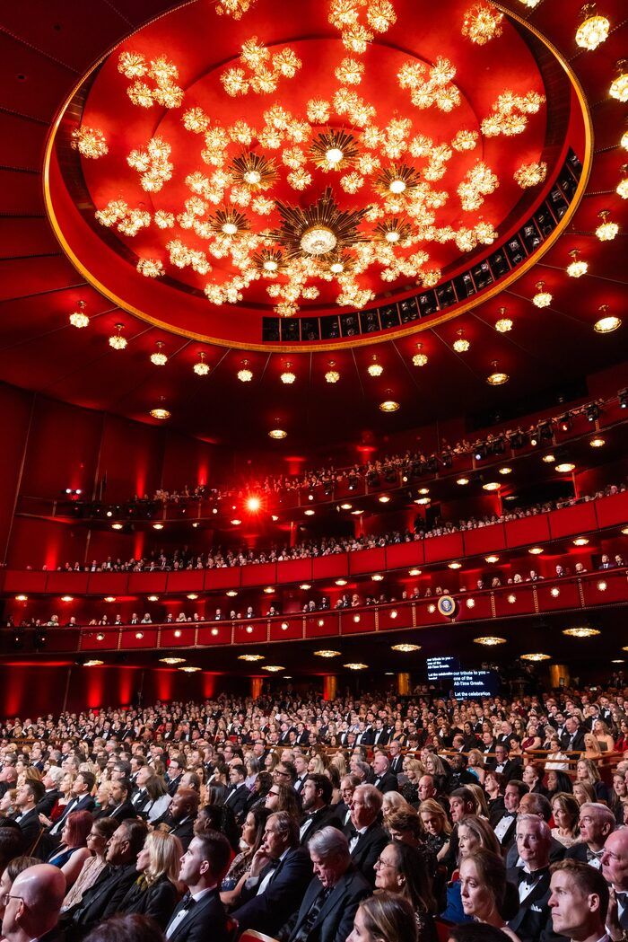 Photo: On the Red Carpet at the 2025 Kennedy Center Honors with Michael Crawford, Laura Osnes & More Photo: On the Red Carpet at the 2025 Kennedy Center Honors with Michael Crawford, Laura Osnes & More Image