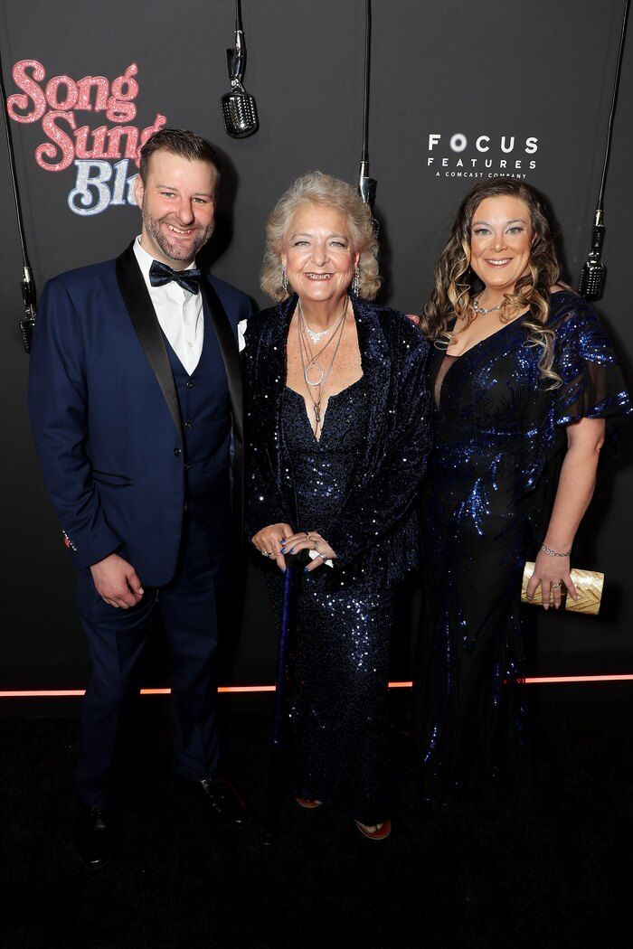 Photos: Hugh Jackman, Sutton Foster, & More at the New York SONG SUNG BLUE Premiere Photos: Hugh Jackman, Sutton Foster, & More at the New York SONG SUNG BLUE Premiere Image