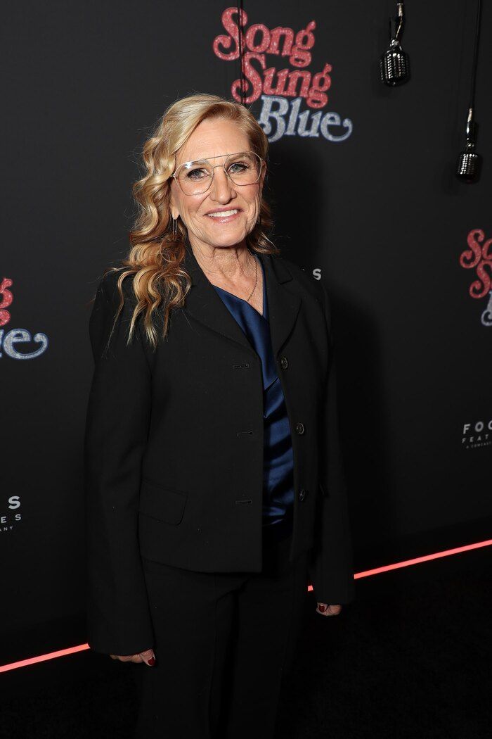 Photos: Hugh Jackman, Sutton Foster, & More at the New York SONG SUNG BLUE Premiere Photos: Hugh Jackman, Sutton Foster, & More at the New York SONG SUNG BLUE Premiere Image