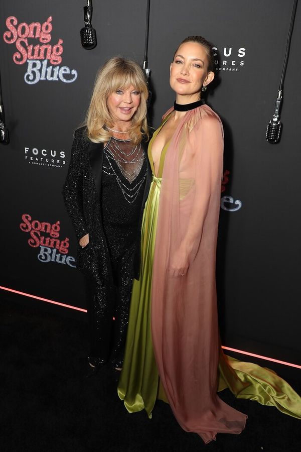 Goldie Hawn and Kate Hudson  Photo