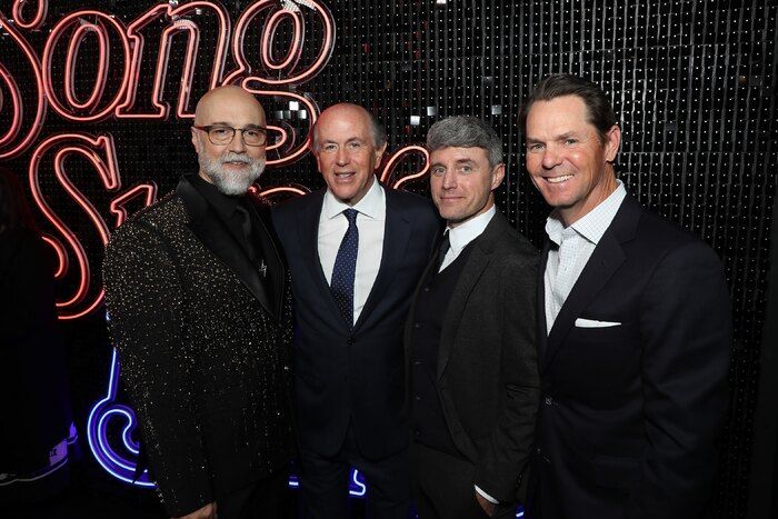 Photos: Hugh Jackman, Sutton Foster, & More at the New York SONG SUNG BLUE Premiere Photos: Hugh Jackman, Sutton Foster, & More at the New York SONG SUNG BLUE Premiere Image