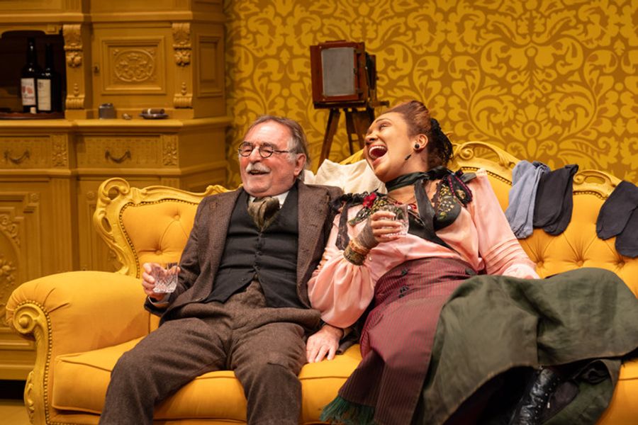 Photos: Siobhan Finneran, Samantha Spiro and More in WHEN WE ARE MARRIED Image