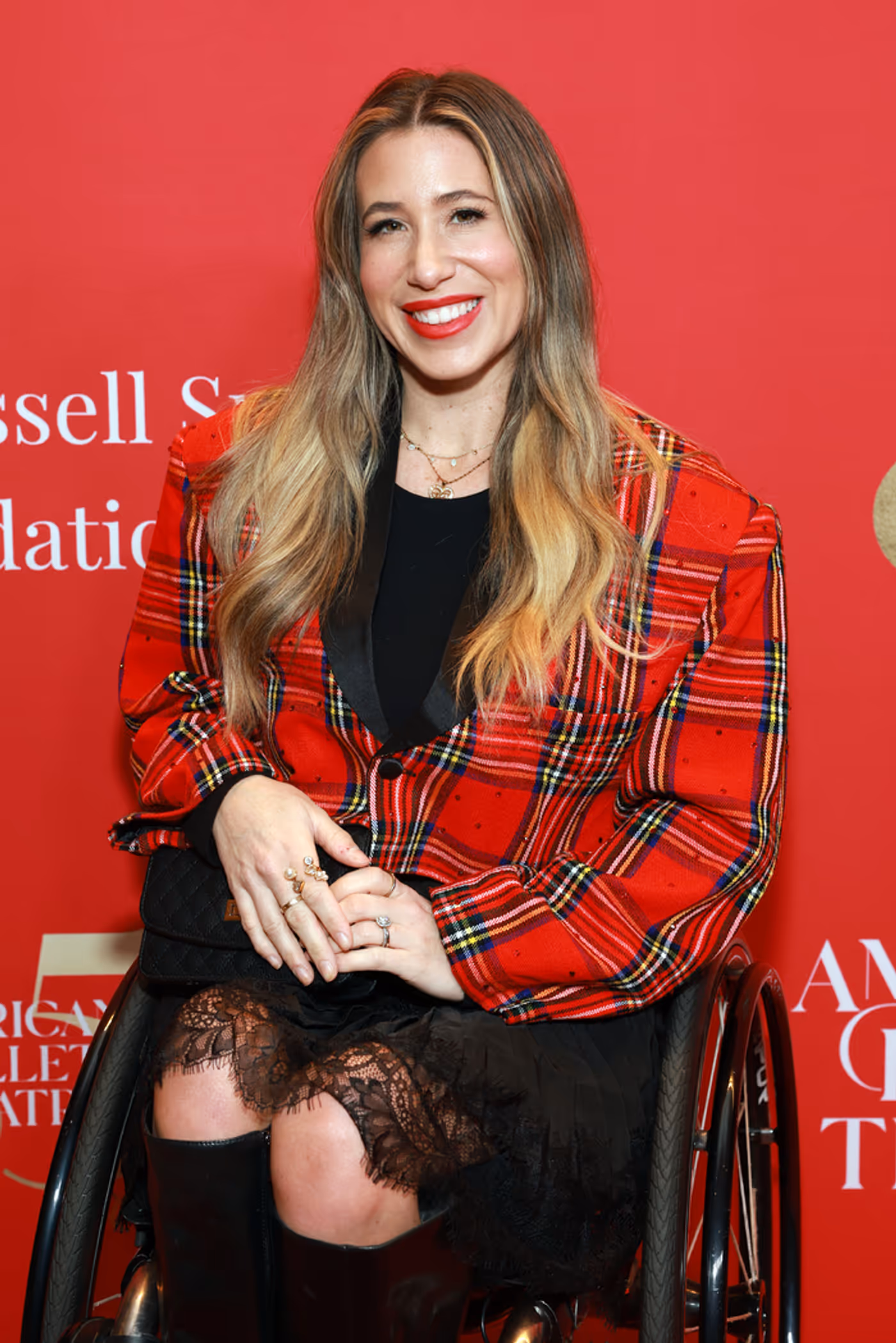 Photos: Sterling K. Brown, Julie Chen Moonves, and More at American Ballet Theatre’s Holiday Benefit Photos: Sterling K. Brown, Julie Chen Moonves, and More at American Ballet Theatre’s Holiday Benefit Image