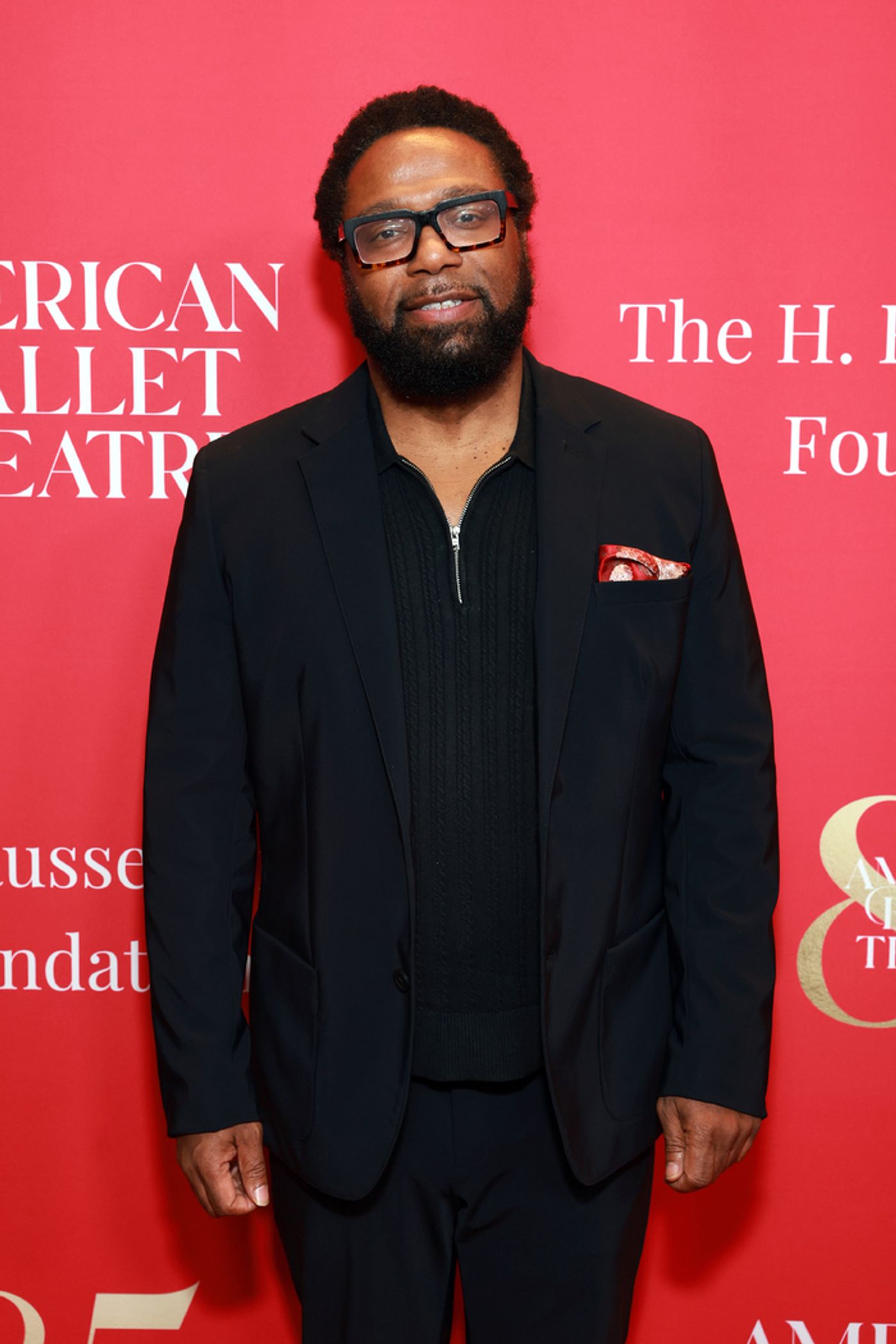 Photos: Sterling K. Brown, Julie Chen Moonves, and More at American Ballet Theatre’s Holiday Benefit Photos: Sterling K. Brown, Julie Chen Moonves, and More at American Ballet Theatre’s Holiday Benefit Image