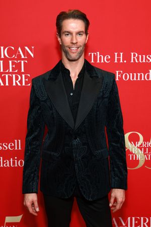 BEVERLY HILLS, CALIFORNIA - DECEMBER 15: James Whiteside attends American Ballet Thea Photo
