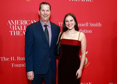 BEVERLY HILLS, CALIFORNIA - DECEMBER 15: (L-R) Paul Jackson and Corrie Jackson attend Photo