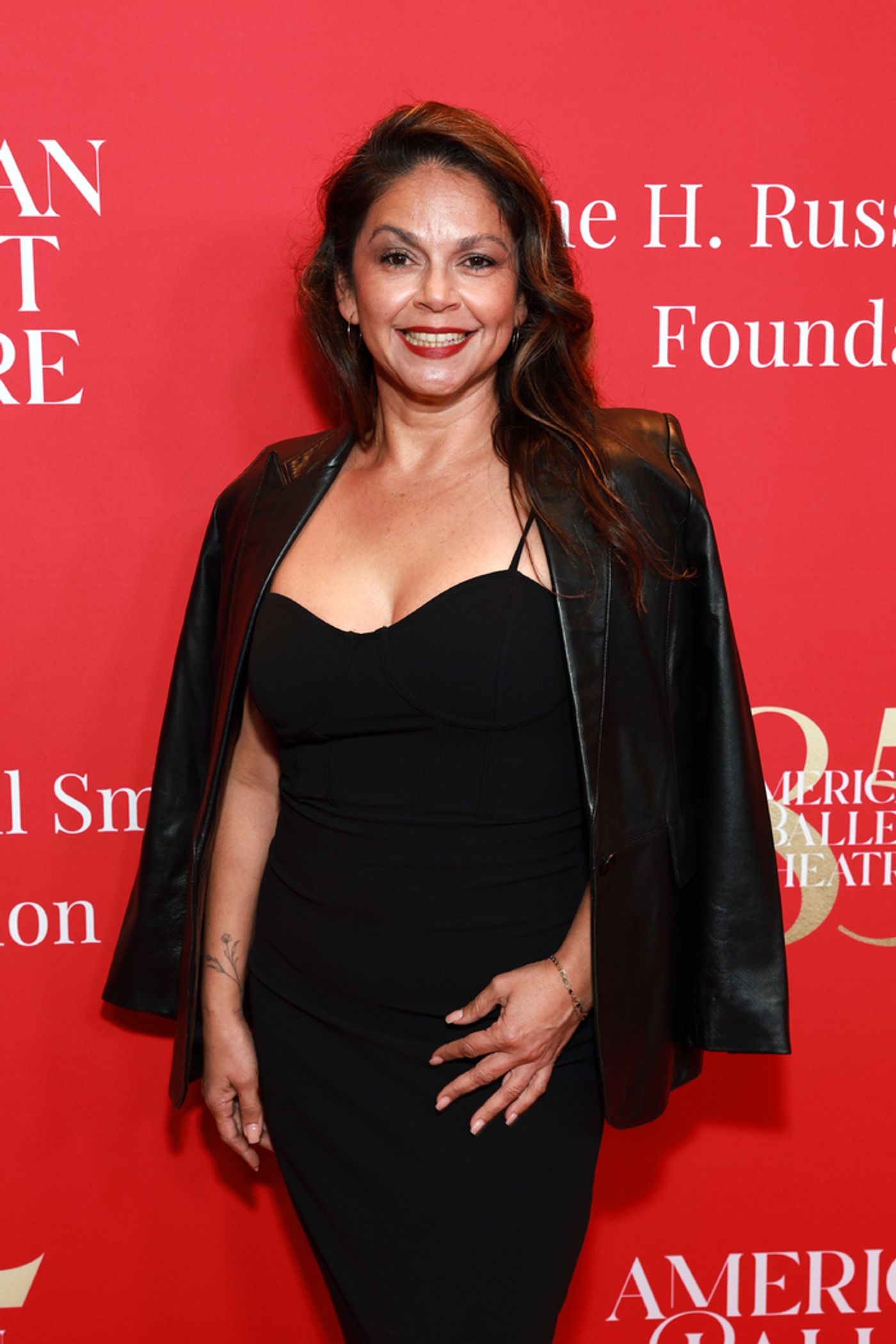 Photos: Sterling K. Brown, Julie Chen Moonves, and More at American Ballet Theatre’s Holiday Benefit Photos: Sterling K. Brown, Julie Chen Moonves, and More at American Ballet Theatre’s Holiday Benefit Image