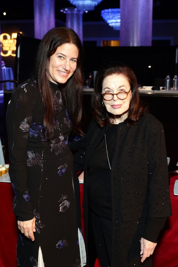 BEVERLY HILLS, CALIFORNIA - DECEMBER 15: (L-R) Katherine Ross and Wendy Goldberg atte Photo