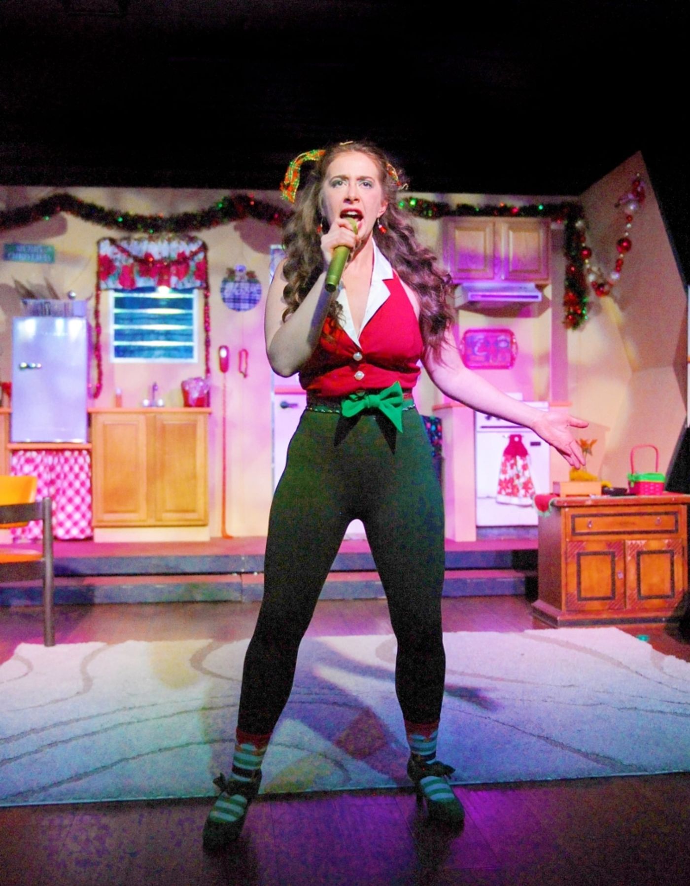 Review: WHO’S HOLIDAY! at National Broadway Theatre  Image