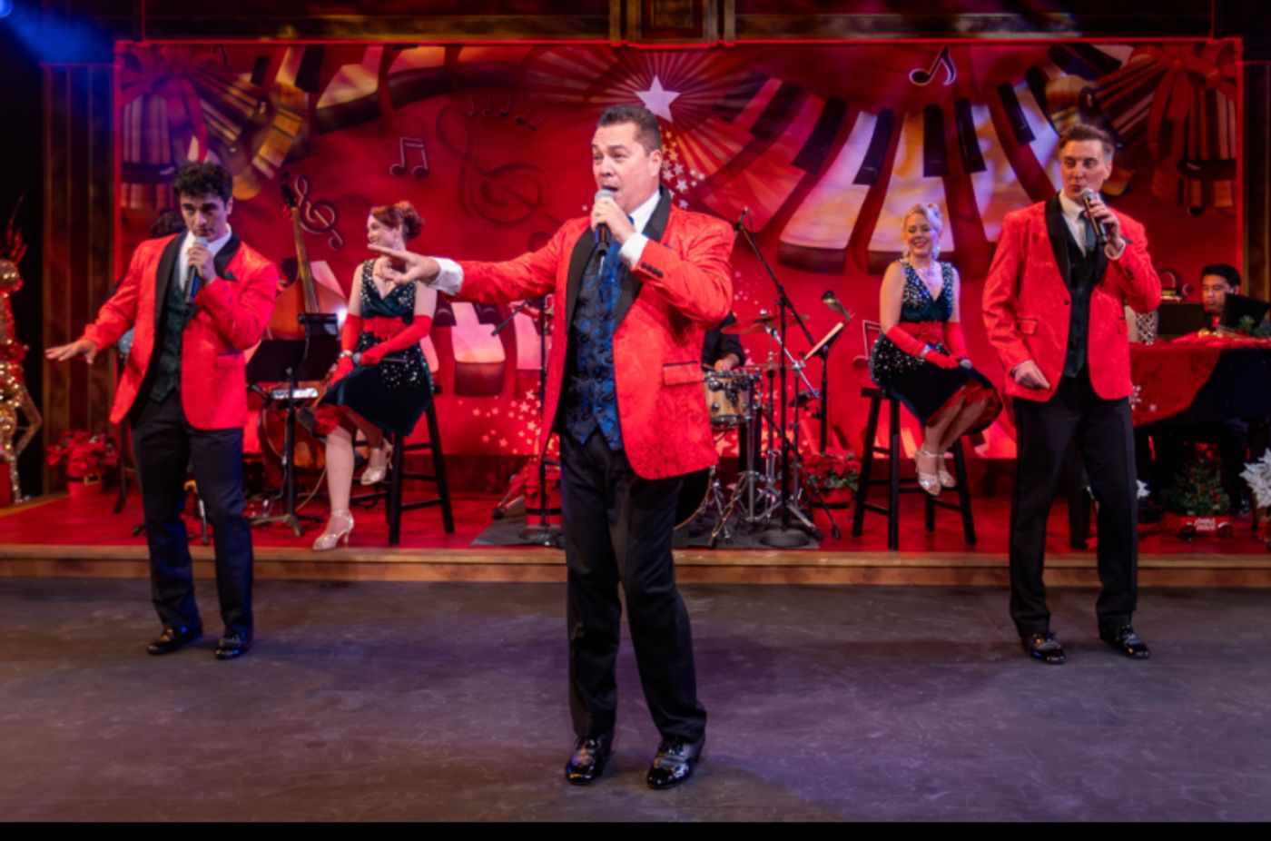 Review: A MAGICAL HOLIDAY: CHRISTMAS AT THE JOAN at Cygnet Theatre  Image