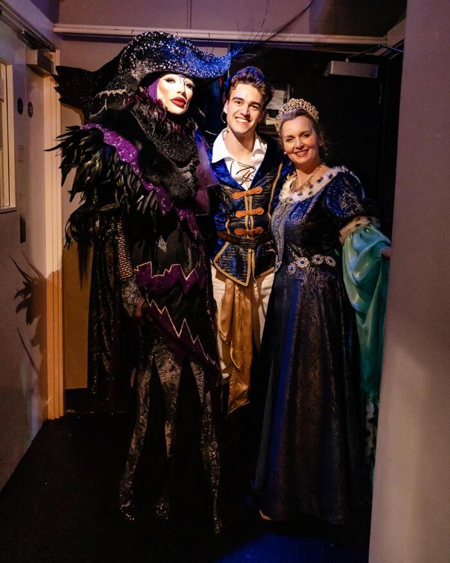 Photos: Behind the Scenes of SLEEPING BEAUTY Panto at Wolverhampton Grand Theatre Image