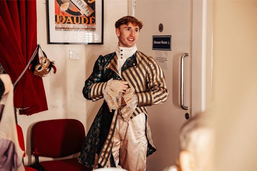 Photos: Behind the Scenes of SLEEPING BEAUTY Panto at Wolverhampton Grand Theatre Image