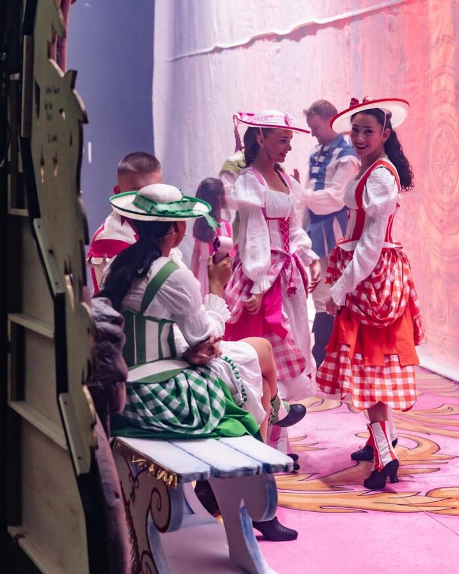 Photos: Behind the Scenes of SLEEPING BEAUTY Panto at Wolverhampton Grand Theatre Image