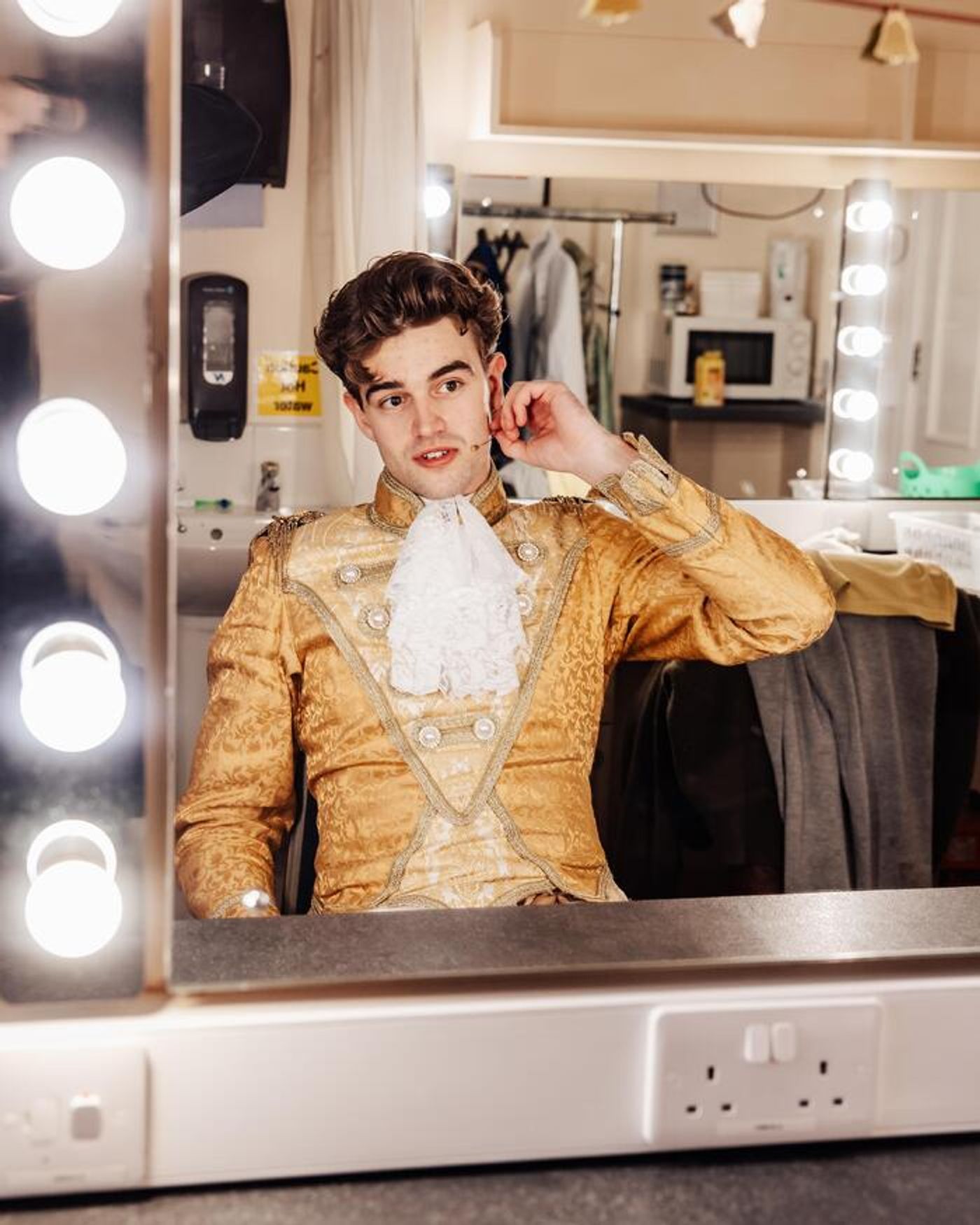 Photos: Behind the Scenes of SLEEPING BEAUTY Panto at Wolverhampton Grand Theatre  Image