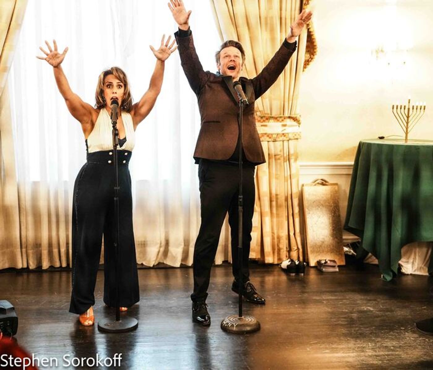 Review: The Dutch Treat Club Holiday Spectacular  Image