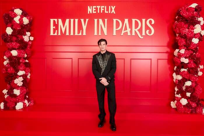Photos: Ashley Park, Lily Collins, & More at EMILY IN PARIS Season 5 Premiere  Image