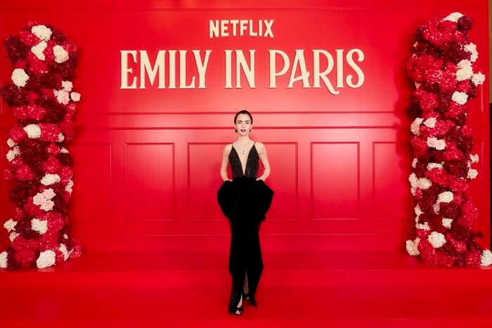 Photos: Ashley Park, Lily Collins, & More at EMILY IN PARIS Season 5 Premiere  Image