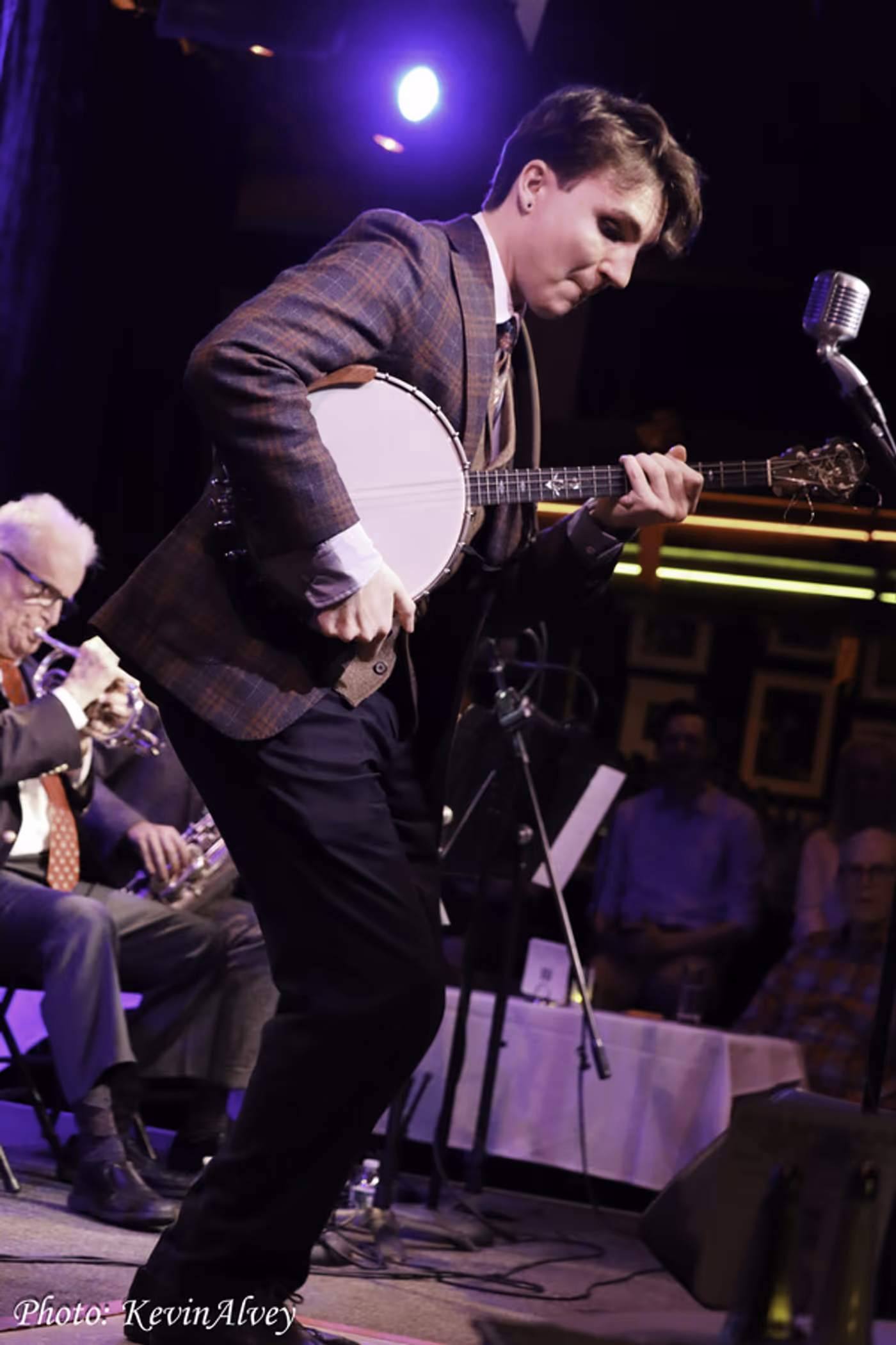 Photos: Bryce Edwards Brings The Swing To Birdland  Image